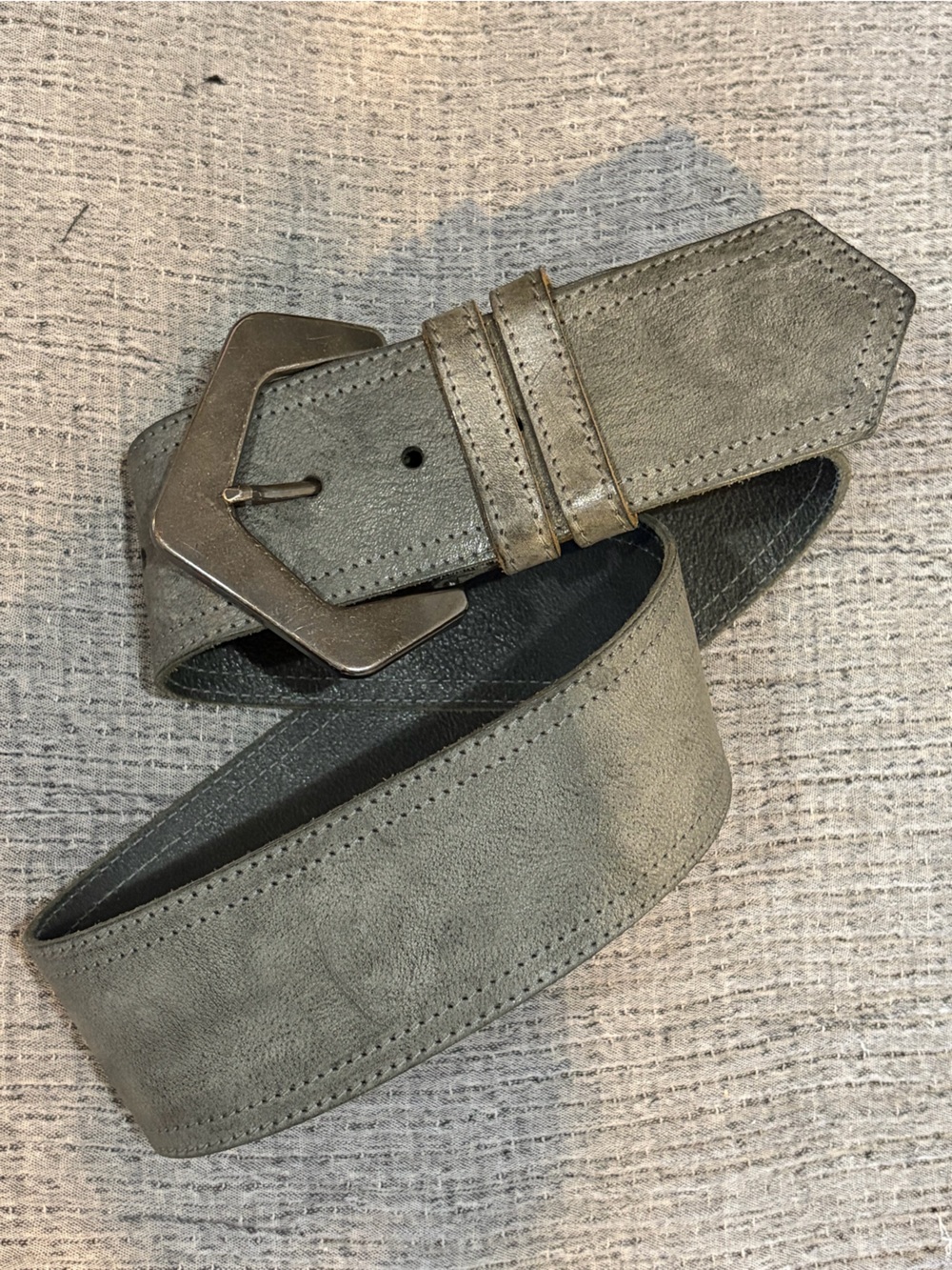 Brave Leather Wide Distressed Grey Belt 2.4” | Statement Buckle | Size 30 - Picture 2 of 6